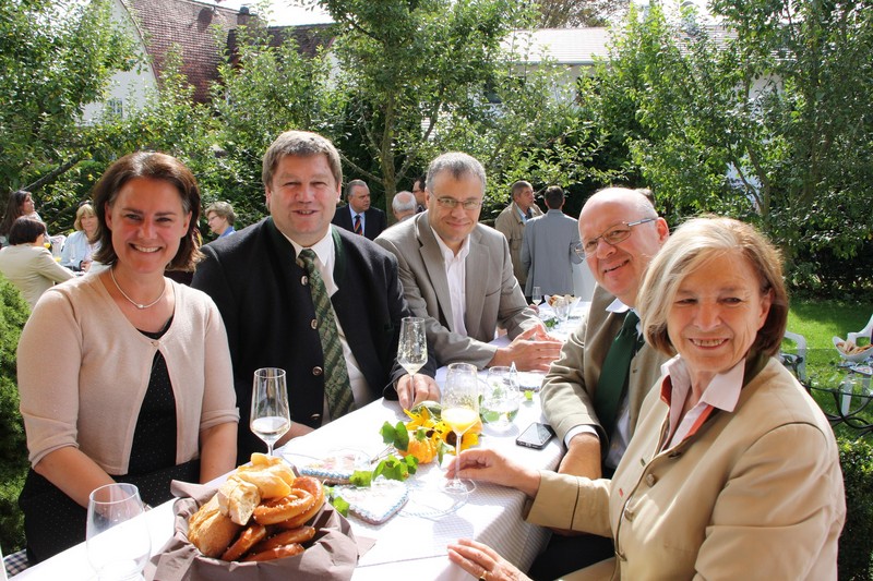 von links: MdL Dr. Ute Eiling-Huetig, MdL Anton Kreitmair, MdL Harald Kuehn, MdB Alexander Radwan, MdL a.D. Prof. Ursula Maennle